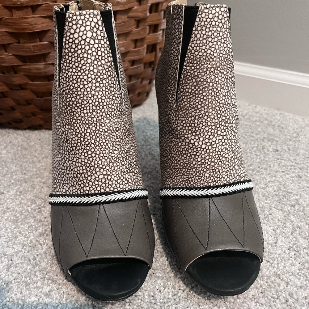 GX Gwen Stefani stilettos size 8 1/2 - Picture 6 of 7